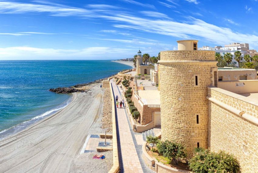 quiero vender piso casa el ejido almerimar aguadulce roquetas almeria